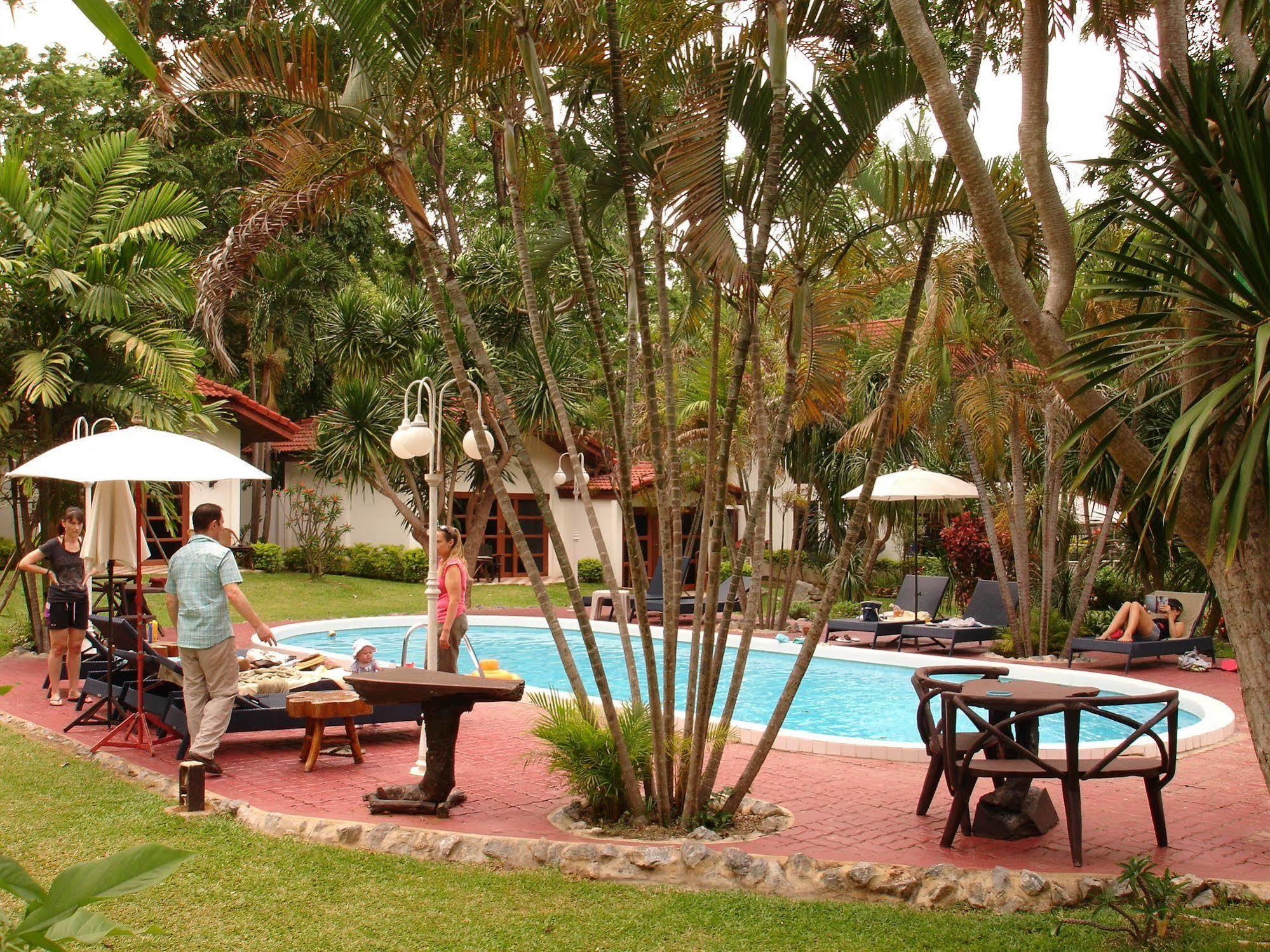 Eco Valley Lodge Pak Chong Exteriör bild
