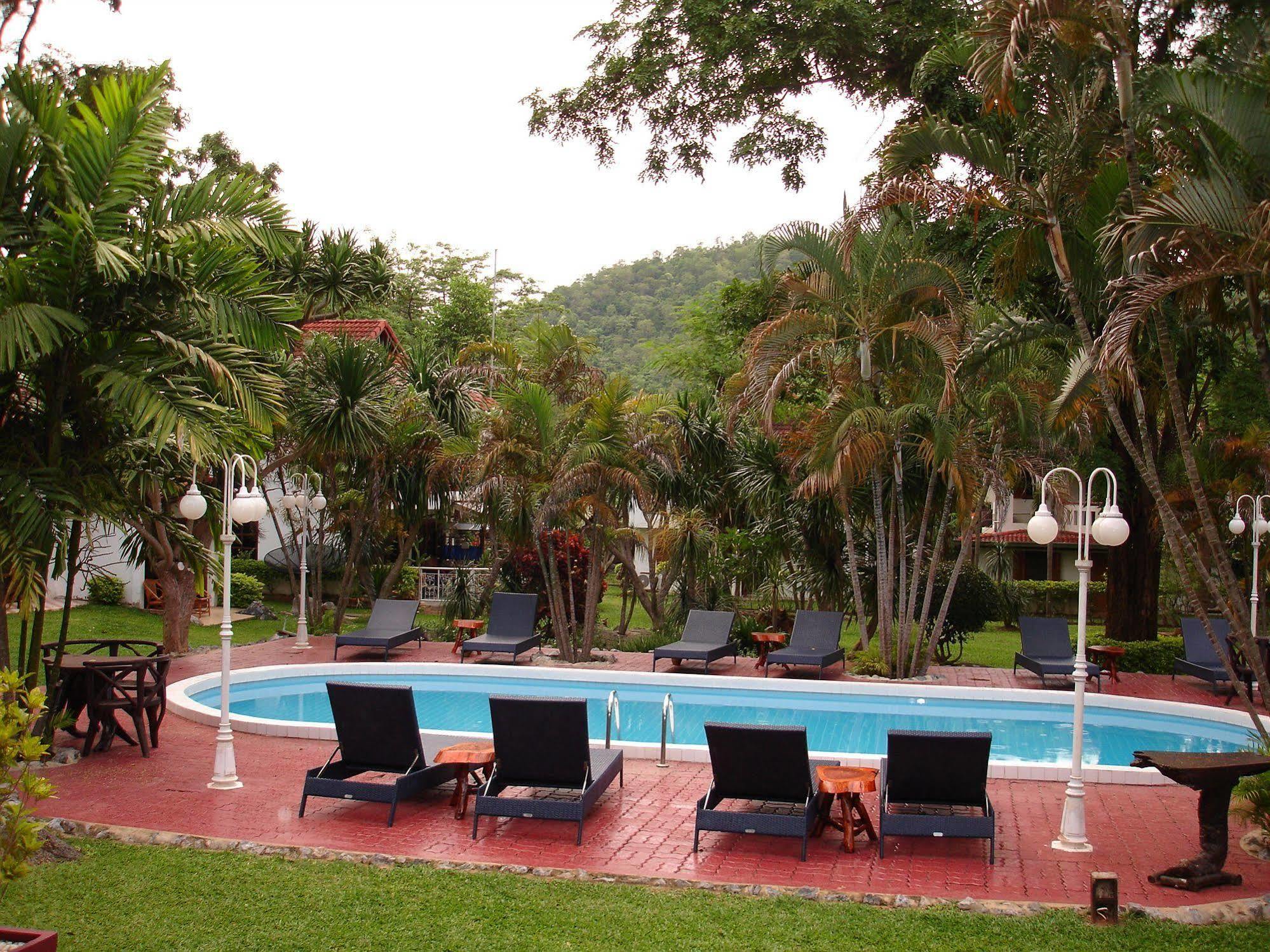 Eco Valley Lodge Pak Chong Exteriör bild
